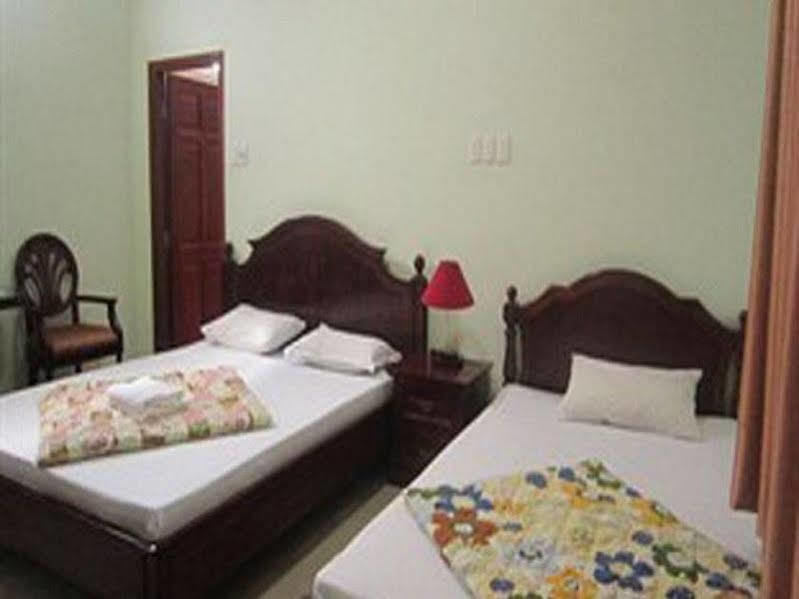 Hoang Tay 2 Hotel Хошимін Екстер'єр фото